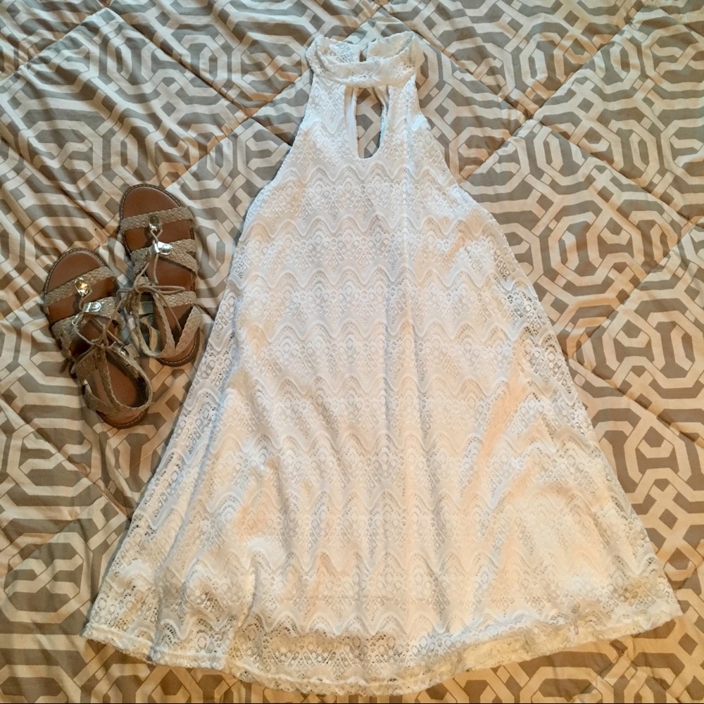⭐️SALE NWT White Lace Dress High Neck Open Detail